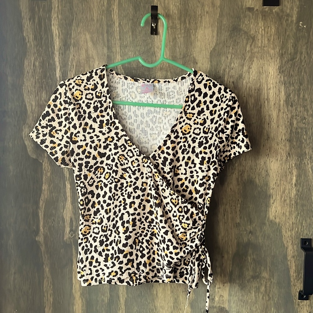No Boundaries Ladies Leopard Print Top
